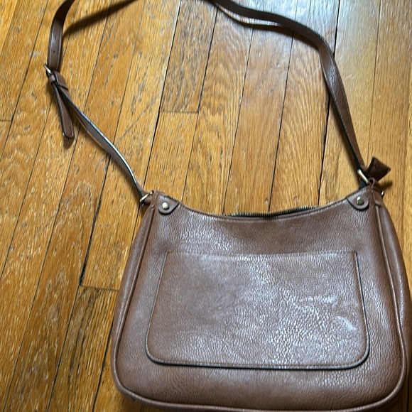 Ardene Brown crossbody bag. Large interior pocket. Gently used - Picture 1 of 3